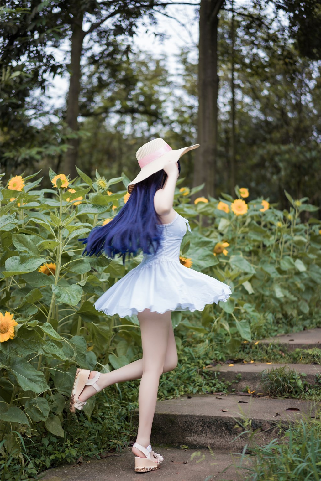 黑料网深谈:女团对打歌机会明争暗斗,资源分配有猫腻,女团black swan